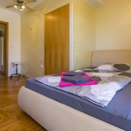 Duerr Apartment